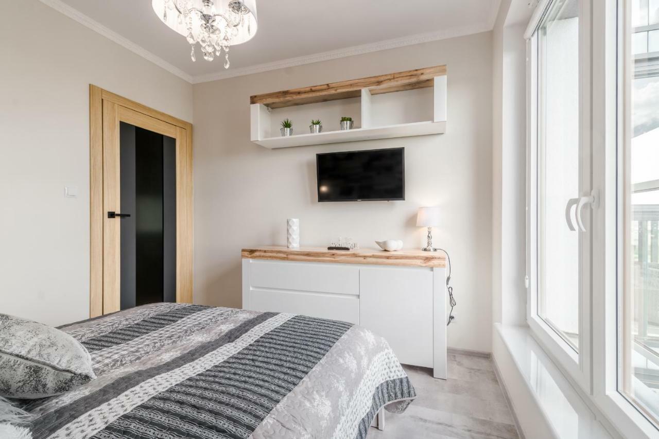 Apartament Aquatower Oliwia & Laura Rekin Reda Buitenkant foto